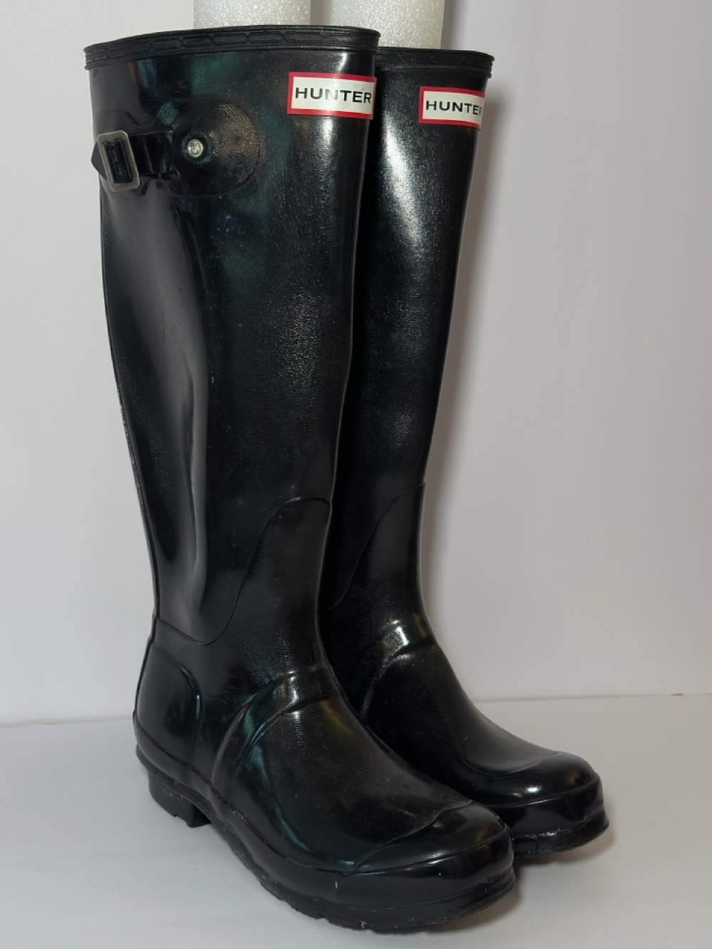 Hunter Women's Tall Gloss Rain Boots in Black